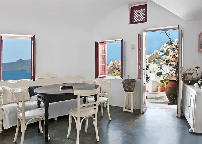 Feriehus Pori House-volcano View Oia